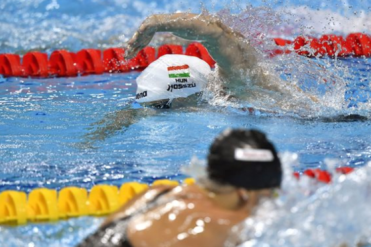 Több mint 900 millió forintot nyertek a vizes vb versenyszámaira fogadók