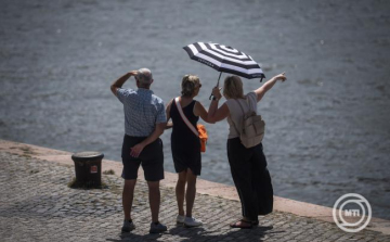 Hőség - NGM: harmadfokú riasztás lesz érvényben kedd 00.00 órától csütörtök 24.00 óráig