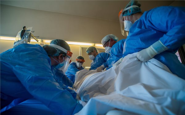 Meghalt 32 beteg, 396-tal nőtt a fertőzöttek száma